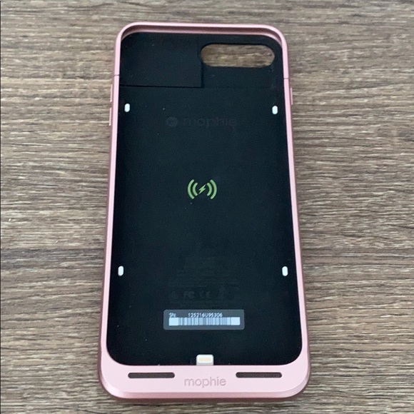 MOPHIE iPhone 7+/ 8+ battery pack - Picture 5 of 6